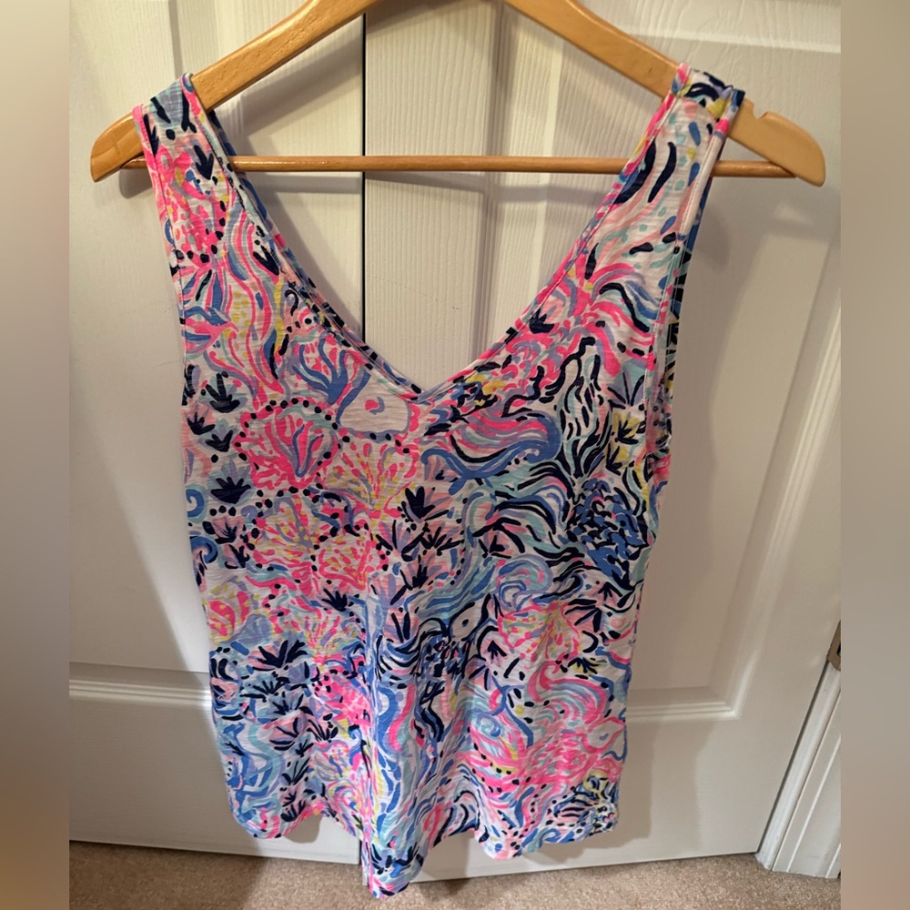 Lilly tank
